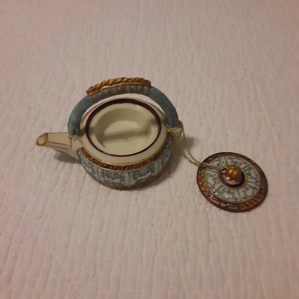 Vintage Nina Miniature Faux Tea Pot Handpainted